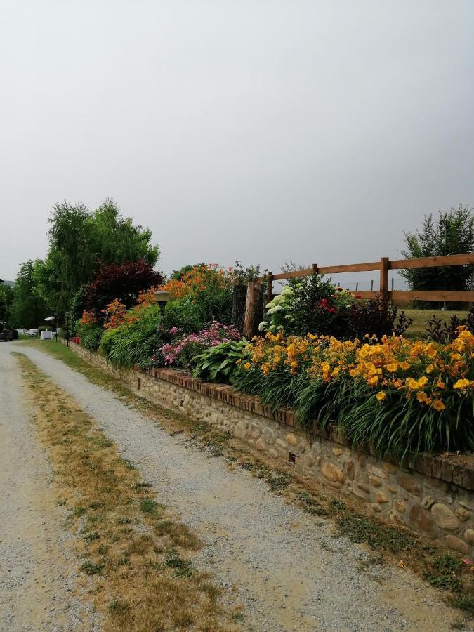 Cascina Stralla Farigliano Ngoại thất bức ảnh