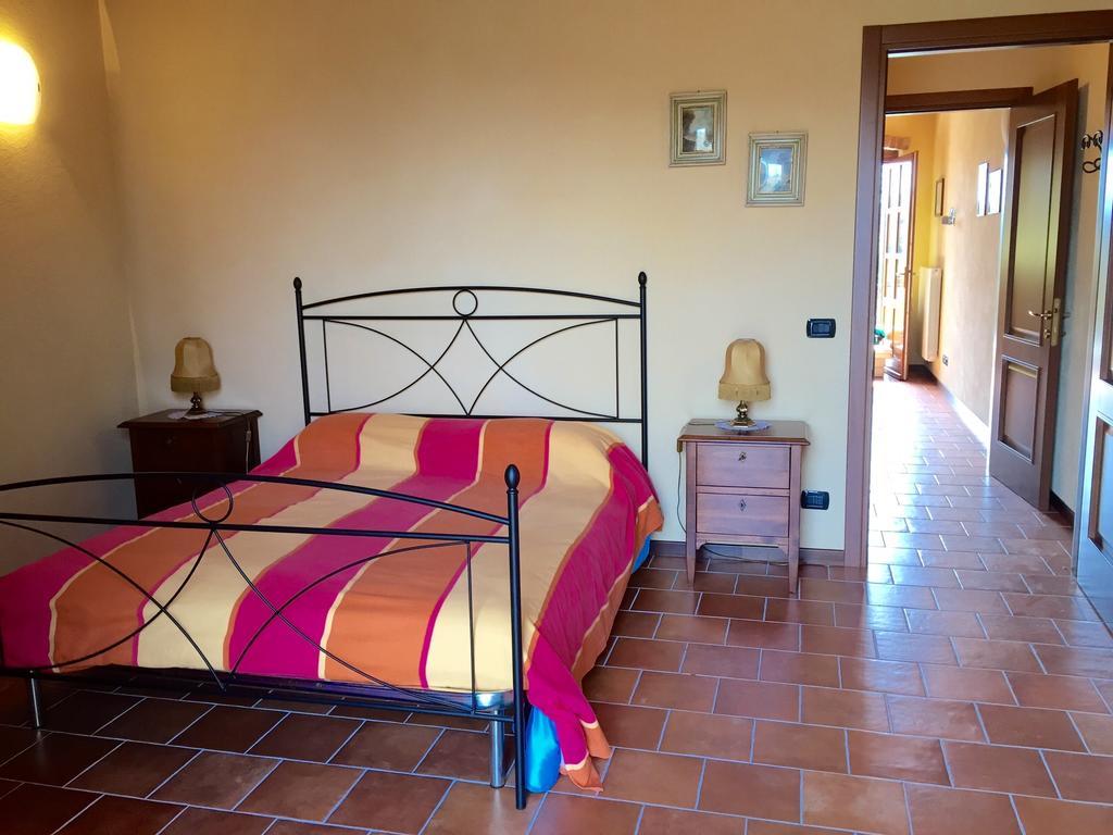 Cascina Stralla Farigliano Phòng bức ảnh